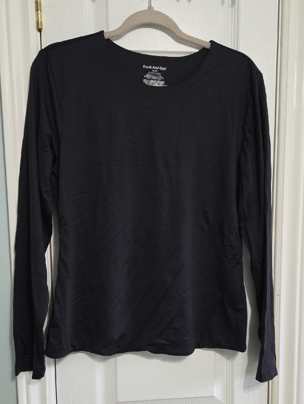 Frank And Oak Long Sleeve Crewneck Top in Black